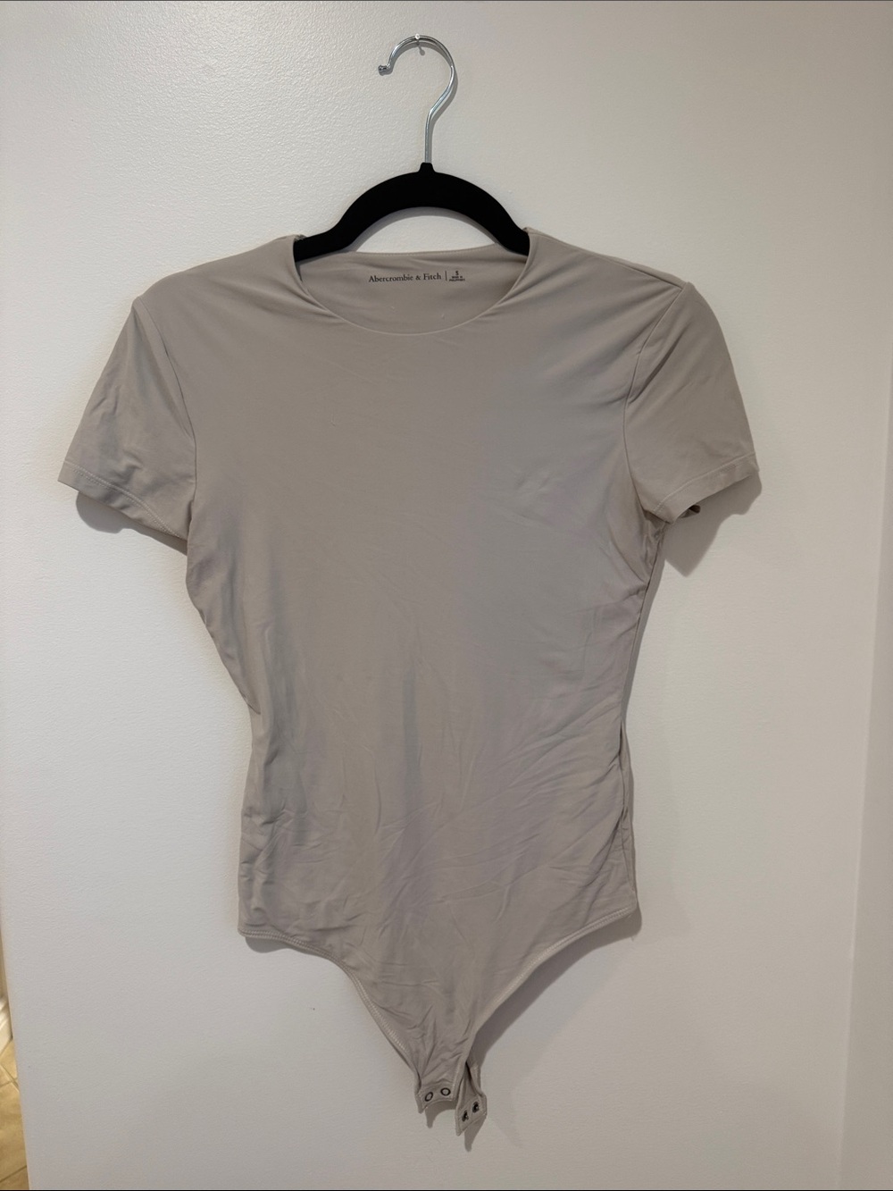 Abercrombie & Fitch Men's Short-Sleeve Bodysuit — Light Taupe
